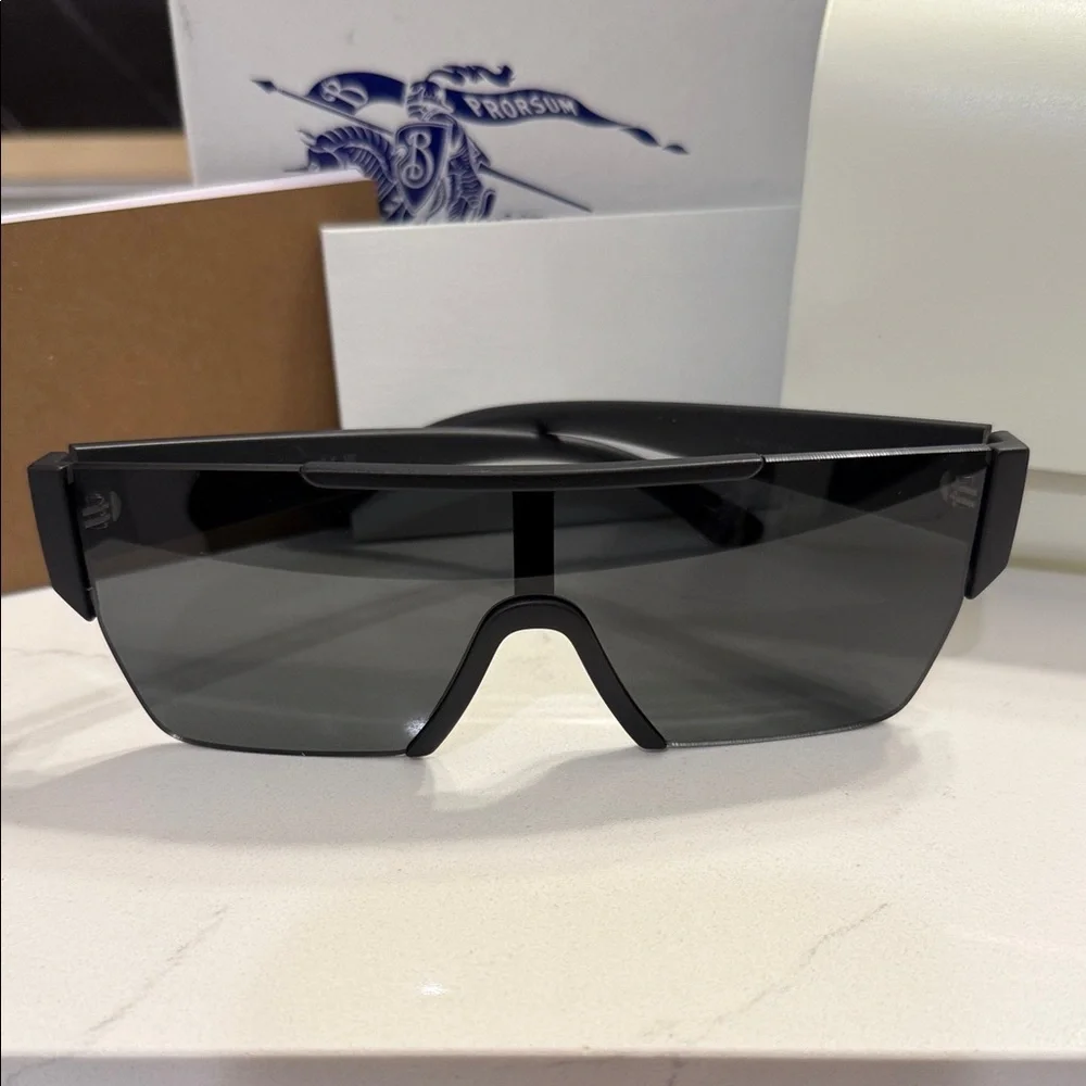 Burberry Black Shield Visor Sunglasses - Picture 6 of 6